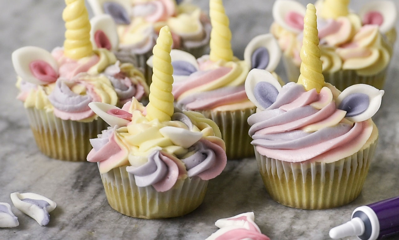 Enhjørning mascarpone frosting til cupcakes