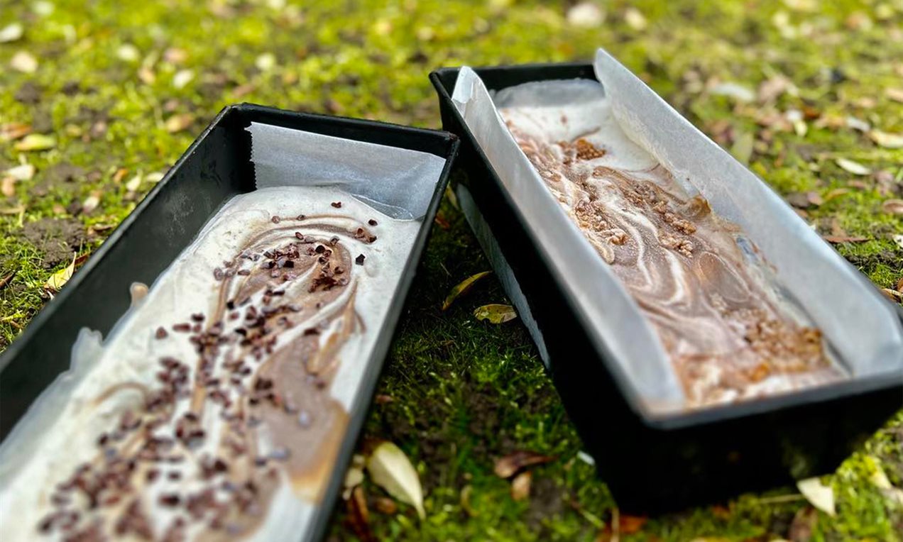 Vegansk is med kaffe- eller nøddechokoladesmag