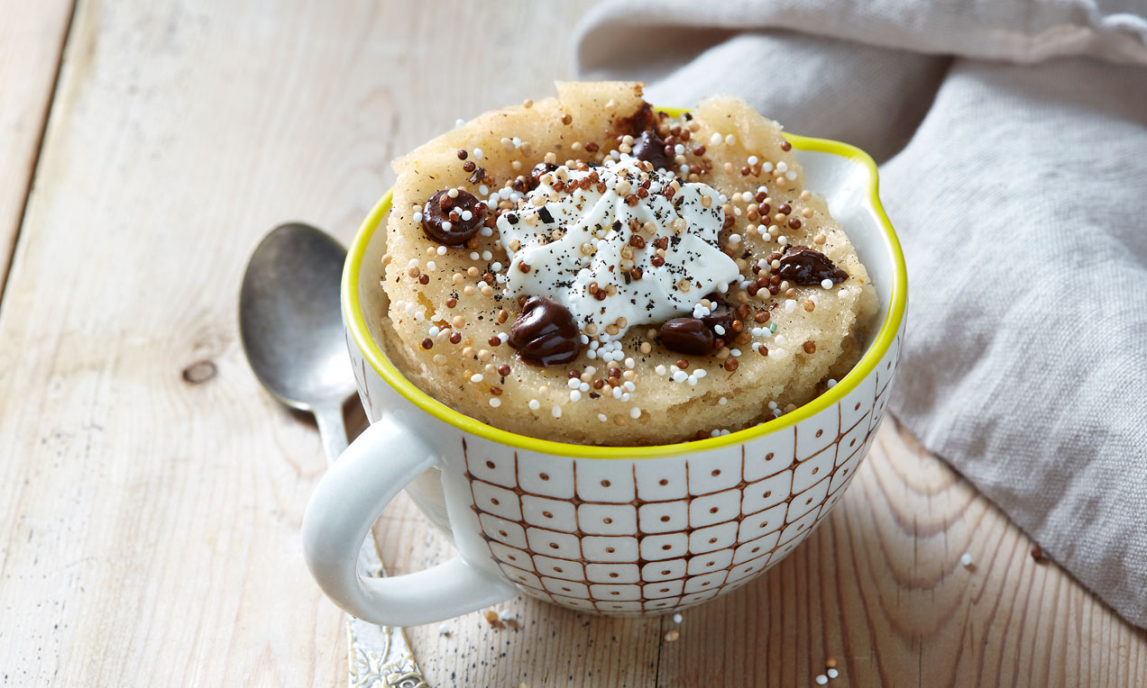 Mugcake med appelsin, chokolade og flødeskum