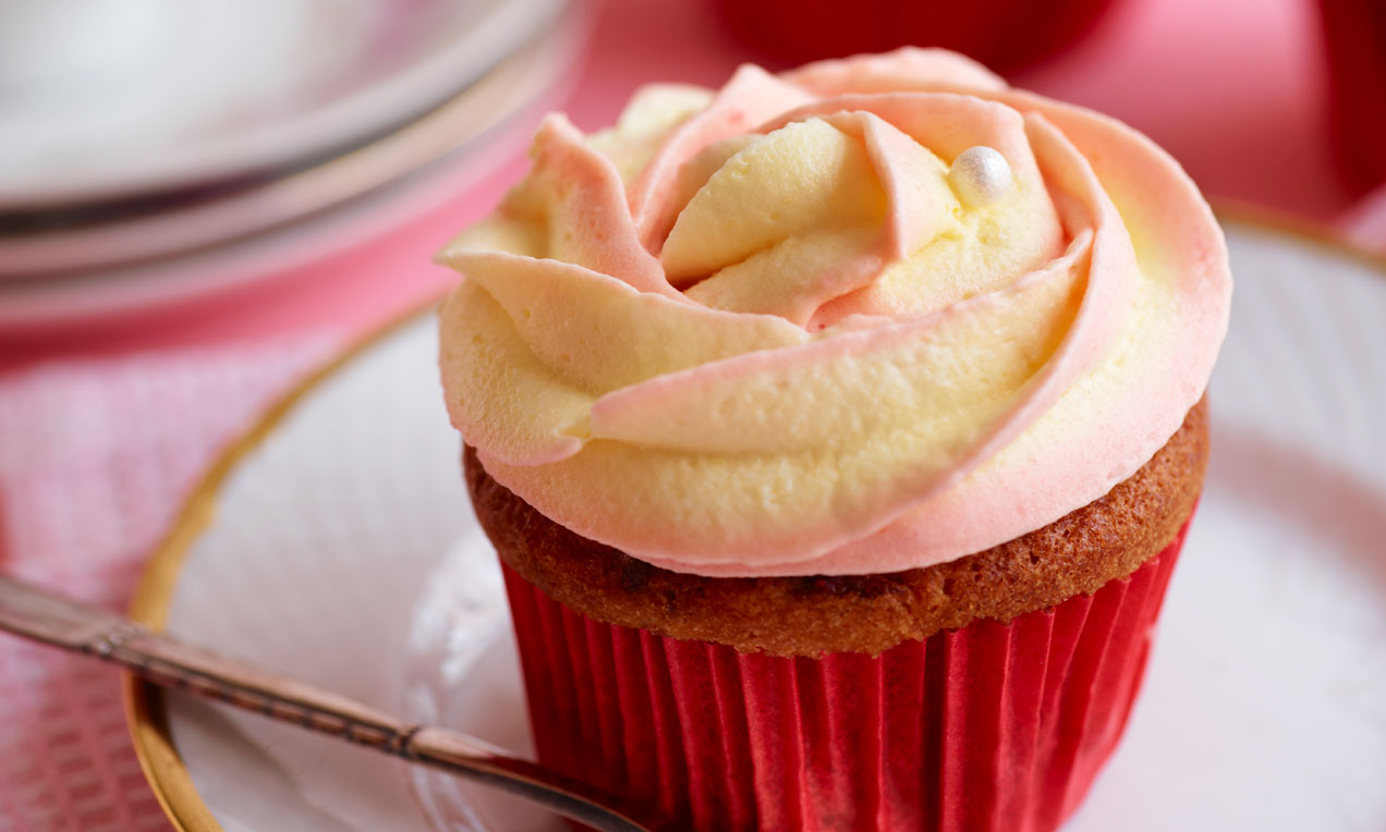 Hindbær-makron-cupcakes